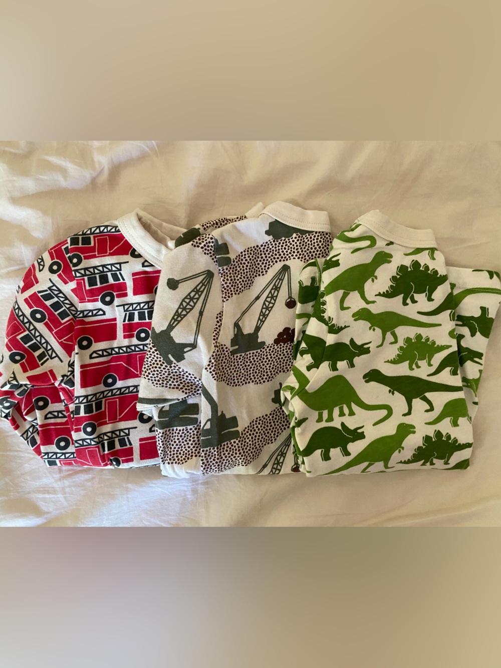 Long Sleeve tees (4T)